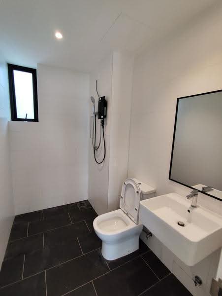 Service Residence for Rent at SqWhere Service Apartments - JJ Lee - Bathroom - PropertyGuru.com.my