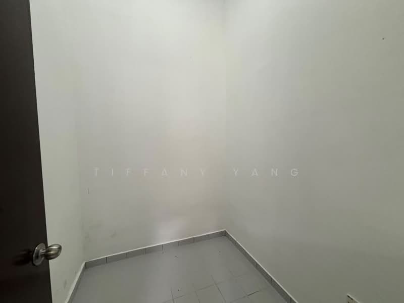 Rumah Berkembar untuk Dijual di Kota Emerald (Rawang) - Tiffany Yang - Store Room - PropertyGuru.com.my