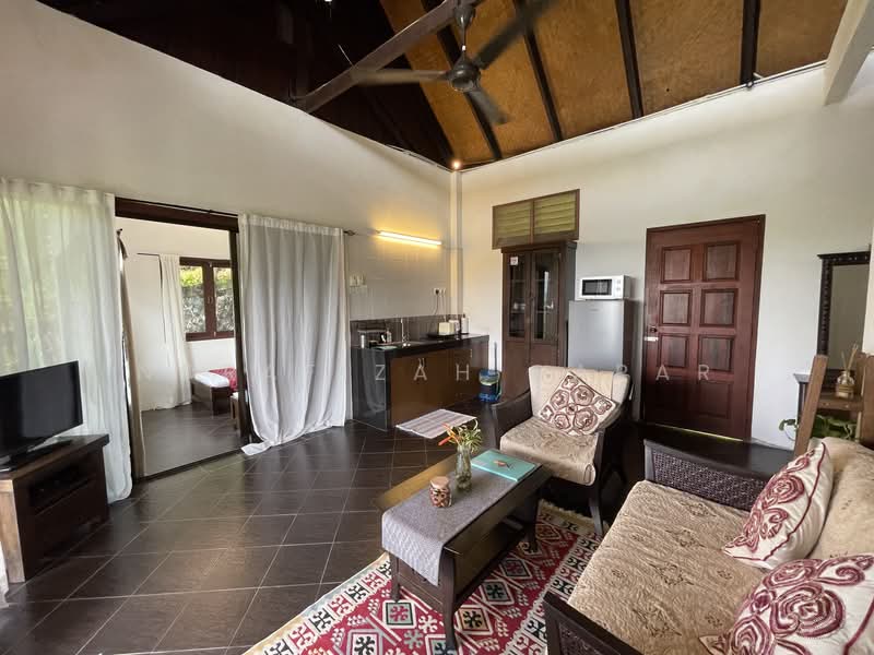 Hotel / Resort untuk Dijual di Ulu Melaka (Kedah) - NoraFizah Gapar - Living Room - PropertyGuru.com.my