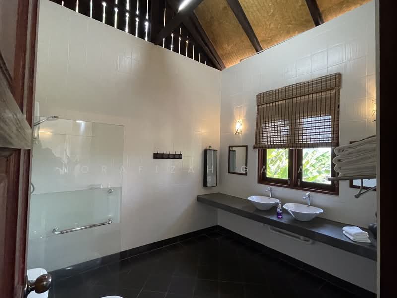 Hotel / Resort untuk Dijual di Ulu Melaka (Kedah) - NoraFizah Gapar - Bathroom - PropertyGuru.com.my