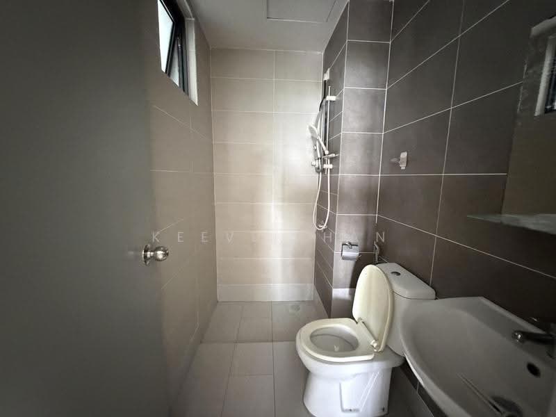 Condominium for Rent at Platinum OUG Residence - Keeve Chan - Bathroom - PropertyGuru.com.my