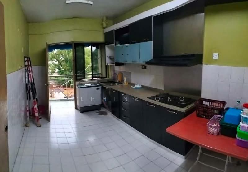 Pangsapuri untuk Dijual di Lily & Jasmine Apartment - Dolphine Ong - Kitchen - PropertyGuru.com.my