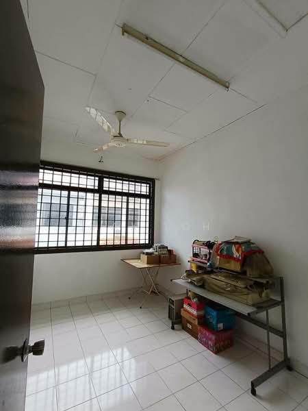 1-storey Terraced House for Sale in Taman Bukit Mewah (Tampoi) - Max Loh - Study - PropertyGuru.com.my
