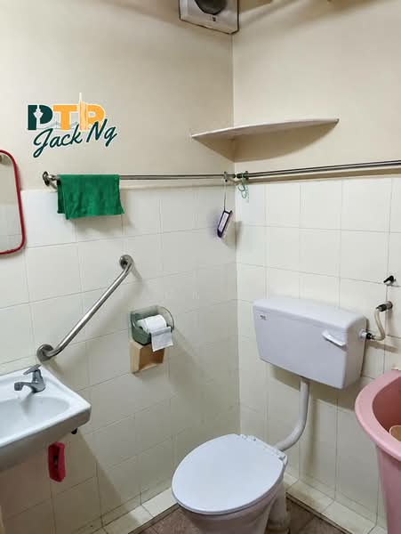 Pangsapuri untuk Disewa di Taman Tanjung - Jack Ng - Bathroom - PropertyGuru.com.my