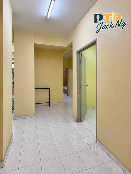 Apartment for Rent at Taman Tanjung - Jack Ng - Corridor - PropertyGuru.com.my