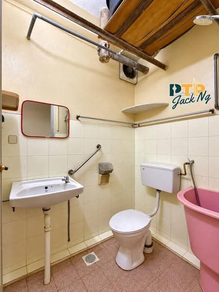 Apartment for Rent at Taman Tanjung - Jack Ng - Bathroom - PropertyGuru.com.my