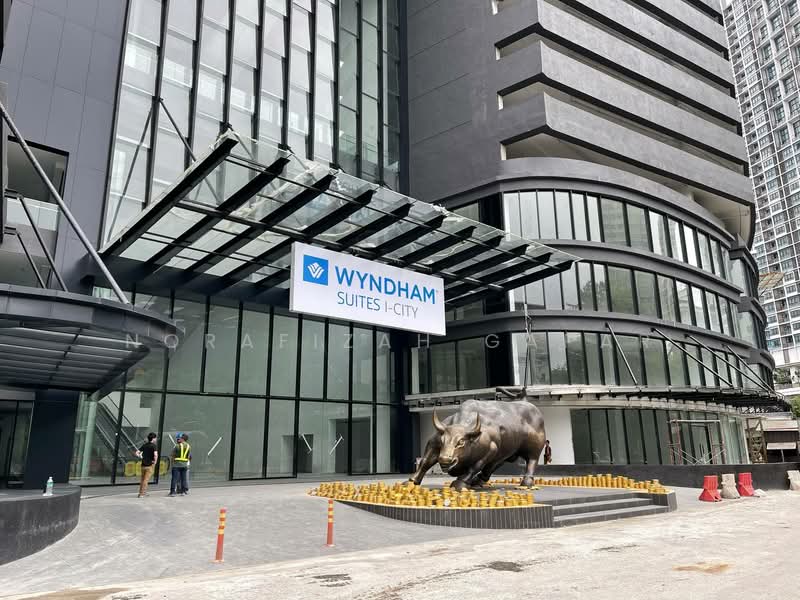 Shop / Office for Sale in Shah Alam (Selangor) - NoraFizah Gapar - Exterior - PropertyGuru.com.my