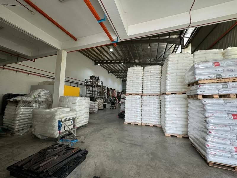 Semi-D Factory for Sale in Taman Desa Cemerlang (Ulu Tiram) - VK Hng - PropertyGuru.com.my