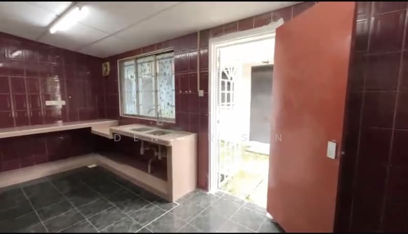 2-storey Terraced House for Sale in Usj 1 (Subang Jaya) - Denver Sin - Kitchen - PropertyGuru.com.my
