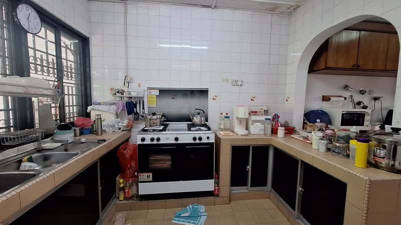 2-storey Terraced House for Sale in Taman Seputeh (Seputeh) - SY Yen - Kitchen - PropertyGuru.com.my
