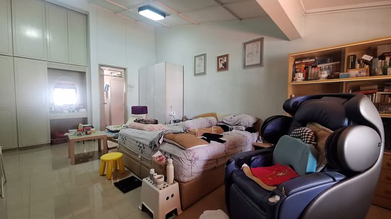 2-storey Terraced House for Sale in Taman Seputeh (Seputeh) - SY Yen - Bedroom - PropertyGuru.com.my