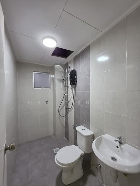 Kondominium untuk Disewa di Casa Residences - Qazin Khoo - Bathroom - PropertyGuru.com.my