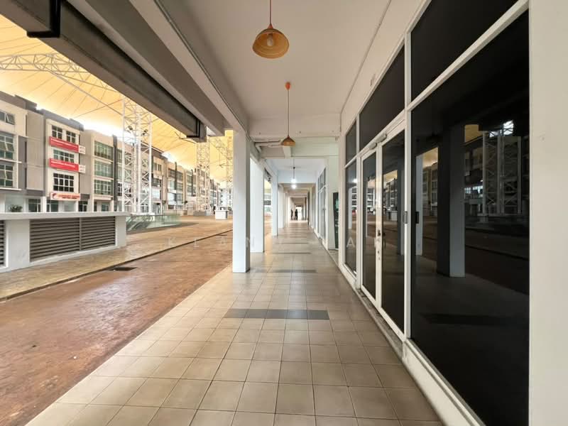 Kedai untuk Dijual di Jalan Kuching (Kuala Lumpur) - Keanu Tan - Exterior - PropertyGuru.com.my