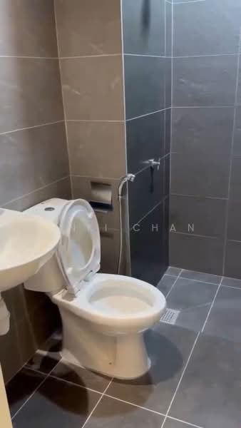 Servis Apartment untuk Disewa di Majestic Maxim - KINKI CHAN - Bathroom - PropertyGuru.com.my