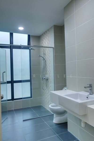 Condominium for Rent at Brezza Hill - Chris Lee - Bathroom - PropertyGuru.com.my