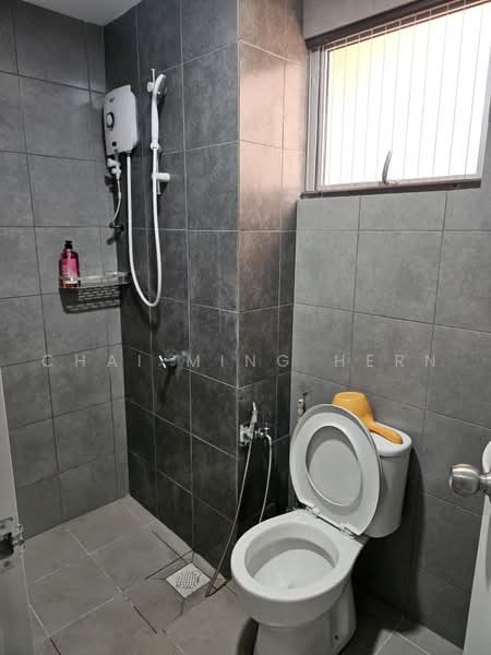 Condominium for Rent at Residensi Sateria - Chai Ming Hern - Bathroom - PropertyGuru.com.my