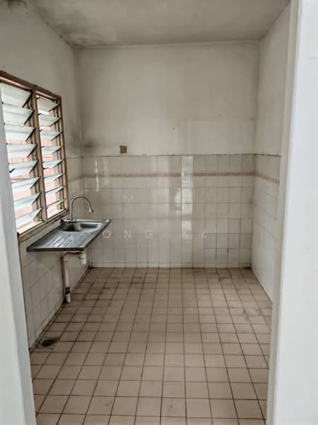 Apartment for Rent at Kenanga Apartments - Ong KK - Kitchen - PropertyGuru.com.my