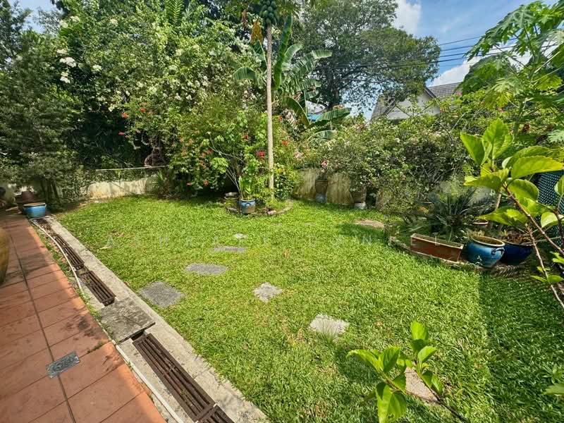 Bungalow for Sale in Seksyen 2 (Shah Alam) - Ashraff Daniel - Garden - PropertyGuru.com.my