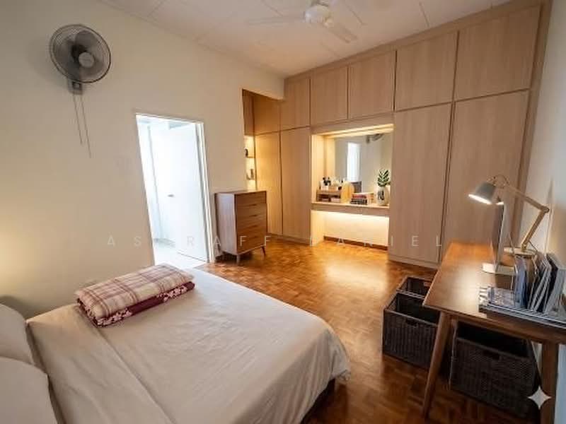 Bungalow for Sale in Seksyen 2 (Shah Alam) - Ashraff Daniel - Bedroom - PropertyGuru.com.my