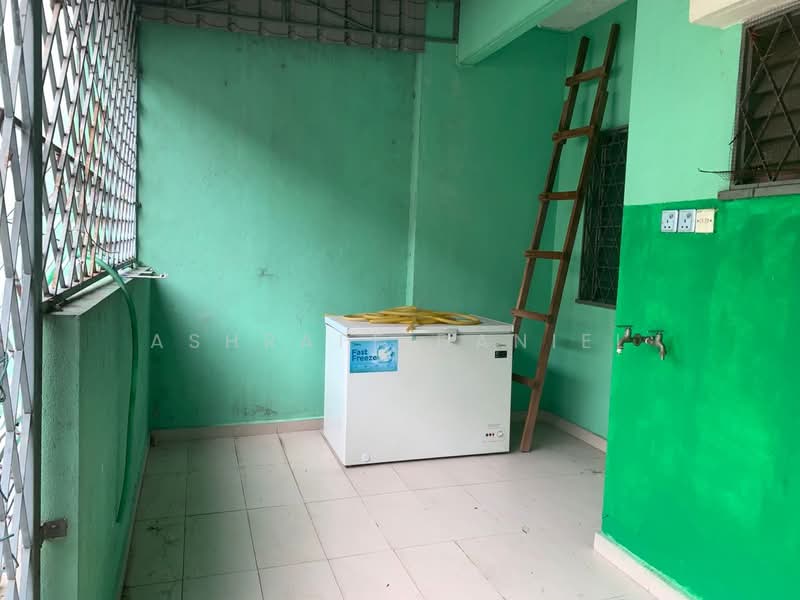 Rumah Teres untuk Dijual di Putra Heights (Subang Jaya) - Ashraff Daniel - Balcony - PropertyGuru.com.my