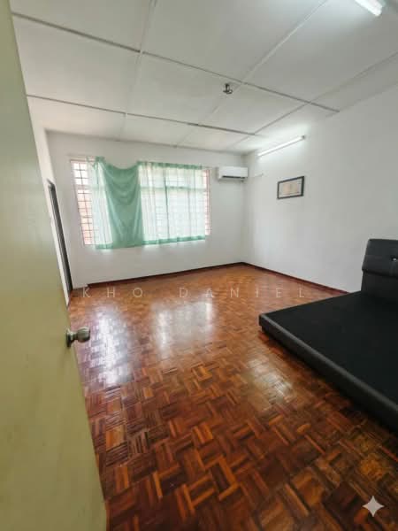 Rumah Teres 2 Tingkat untuk Dijual di Bandar Mahkota Cheras (Cheras) - Kho Daniel - Bedroom - PropertyGuru.com.my