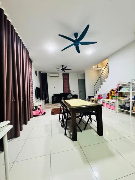 Rumah Teres 2-Tingkat untuk Dijual di Klang (Selangor) - Ashraff Daniel - Living Room - PropertyGuru.com.my