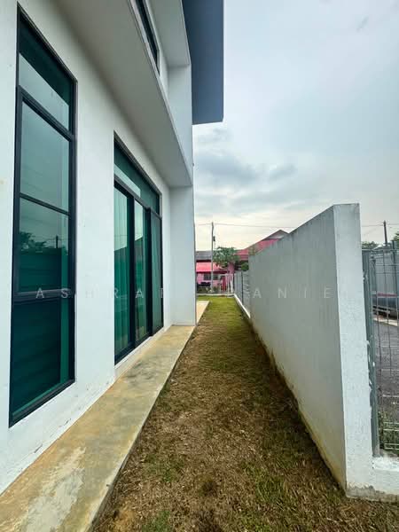 Rumah Teres 2-Tingkat untuk Dijual di Klang (Selangor) - Ashraff Daniel - Exterior - PropertyGuru.com.my
