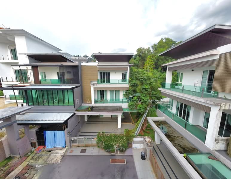 Semi-Detached House for Sale in Ampang Jaya (Ampang) - Ashraff Daniel - Exterior - PropertyGuru.com.my