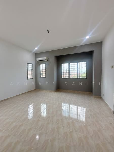 2-storey Terraced House for Sale in Bandar Tasik Puteri (Rawang) - Ashraff Daniel - Living Room - PropertyGuru.com.my