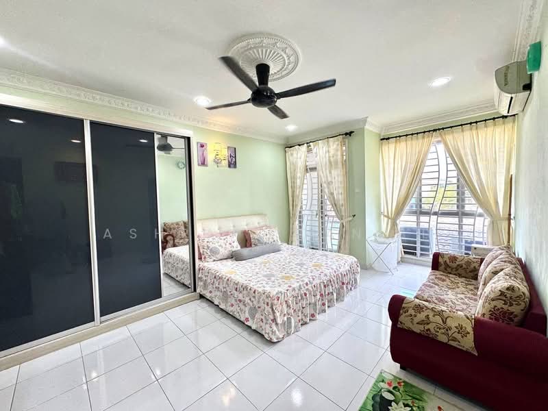2-storey Terraced House for Sale in Seksyen 33 (Shah Alam) - Ashraff Daniel - Bedroom - PropertyGuru.com.my