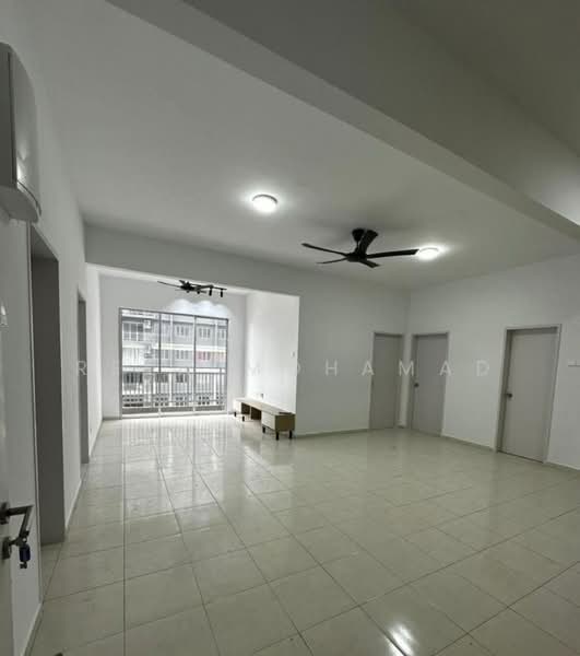 Kondominium untuk Disewa di Residensi Adelia 3 - Reen Mohamad - Living Room - PropertyGuru.com.my