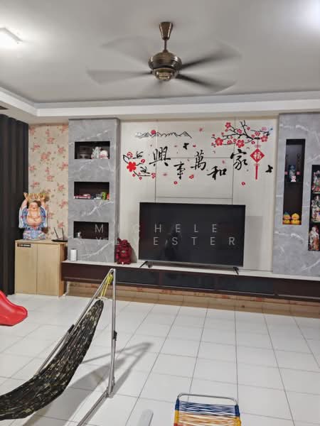 Rumah Teres 2 Tingkat untuk Dijual di Taman Sutera Utama (Skudai) - Michele Sylvester - Living Room - PropertyGuru.com.my