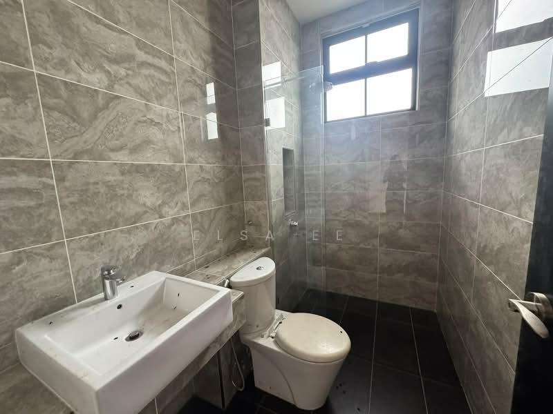 Rumah Berkembar untuk Dijual di Iskandar Puteri (Nusajaya) (Johor) - Elsa Ee - Bathroom - PropertyGuru.com.my