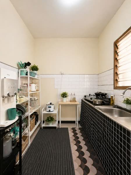 Rumah Flat untuk Dijual di Bandar Baru Bangi Seksyen 2 - Reen Mohamad - Kitchen - PropertyGuru.com.my