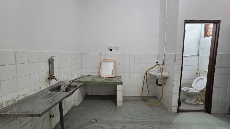 Rumah Teres 1 Tingkat untuk Dijual di SS3 (Petaling Jaya) - David Chan - Bathroom - PropertyGuru.com.my