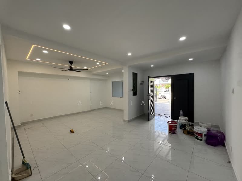 Rumah Teres 2 Tingkat untuk Disewa di Taman Bukit Kempas (Tampoi) - ALEX TAN - PropertyGuru.com.my