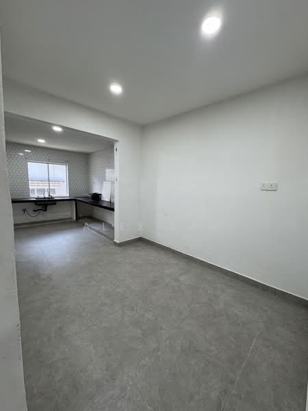 Rumah Teres 2 Tingkat untuk Disewa di Taman Bukit Kempas (Tampoi) - ALEX TAN - PropertyGuru.com.my
