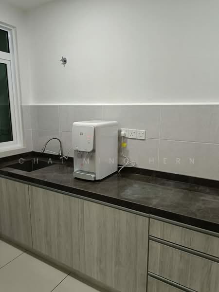 Condominium for Rent at Iris Residence - Chai Ming Hern - Kitchen - PropertyGuru.com.my