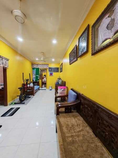 Rumah Teres 1 Tingkat untuk Dijual di Taman Universiti (Skudai) - Cindy Lim - Living Room - PropertyGuru.com.my