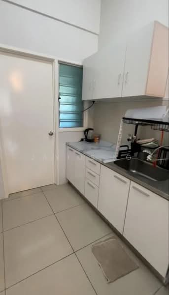 Condominium for Rent at The Peak Residences - Javios Ng - Kitchen - PropertyGuru.com.my