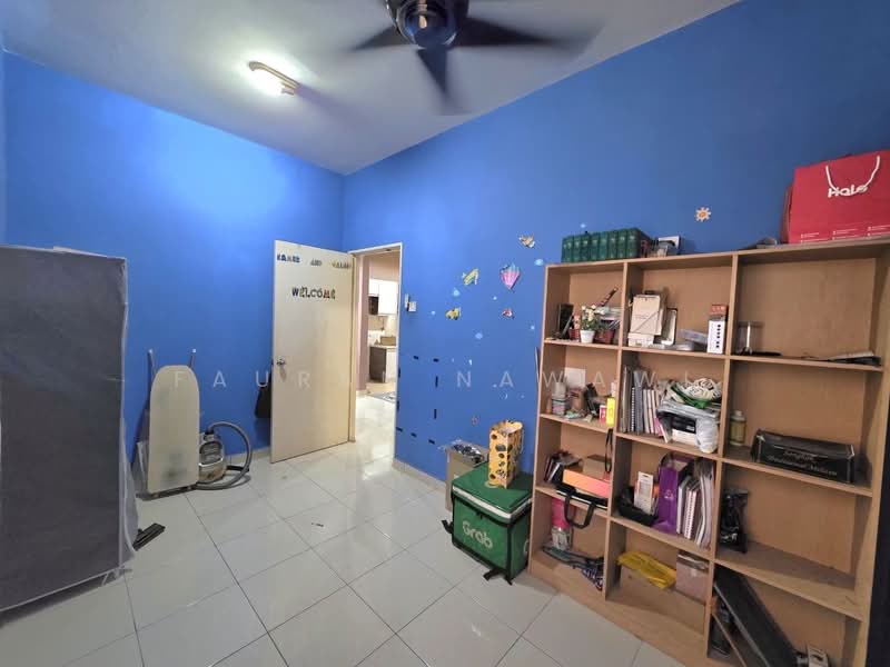 Pangsapuri untuk Dijual di Sri Ixora Apartment - Fauran Nawawi - PropertyGuru.com.my