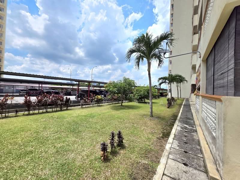 Pangsapuri untuk Dijual di Sri Ixora Apartment - Fauran Nawawi - PropertyGuru.com.my