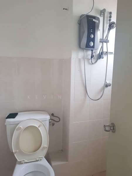 Rumah Teres 3 Tingkat untuk Dijual di Taman Sri Gombak (Gombak) - Kevin Dass - Bathroom - PropertyGuru.com.my