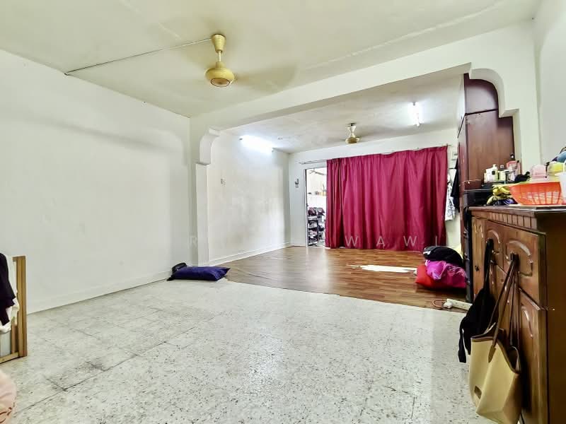 2-storey Terraced House for Sale in Seksyen 18 (Shah Alam) - Fauran Nawawi - PropertyGuru.com.my