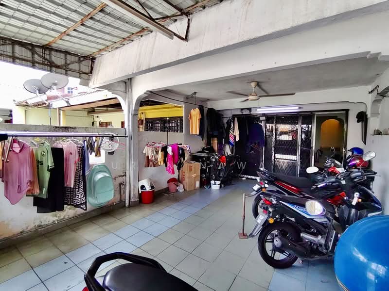 2-storey Terraced House for Sale in Seksyen 18 (Shah Alam) - Fauran Nawawi - PropertyGuru.com.my
