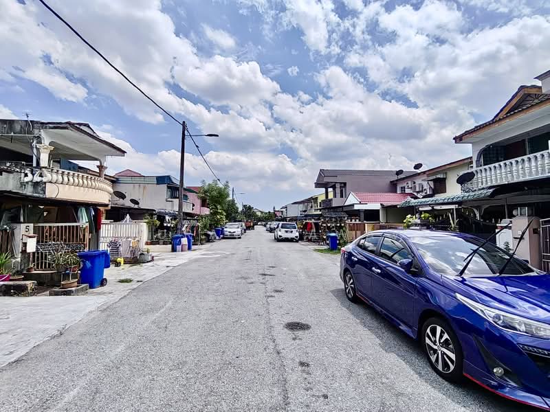 2-storey Terraced House for Sale in Seksyen 18 (Shah Alam) - Fauran Nawawi - PropertyGuru.com.my
