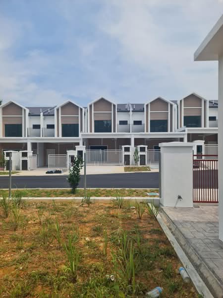 Rumah Teres 3 Tingkat untuk Dijual di Taman Puchong Permai (Puchong) - Shu Wai - Exterior - PropertyGuru.com.my