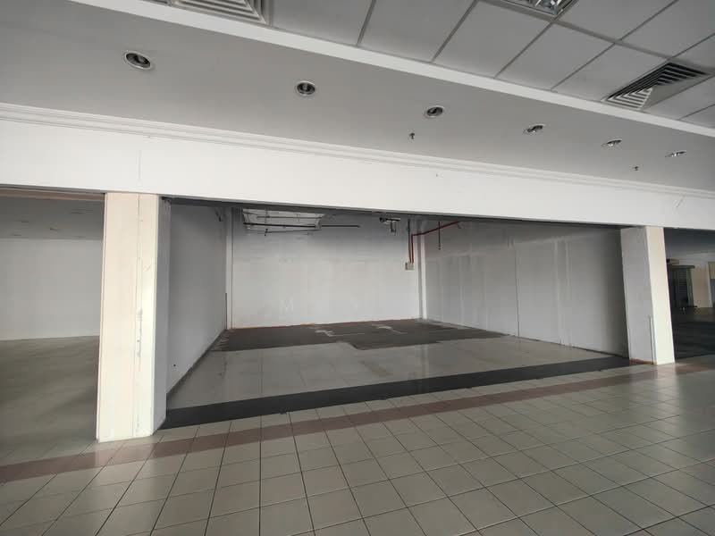 Retail Space for Rent in Batu Berendam (Melaka) - May . - Interior - PropertyGuru.com.my