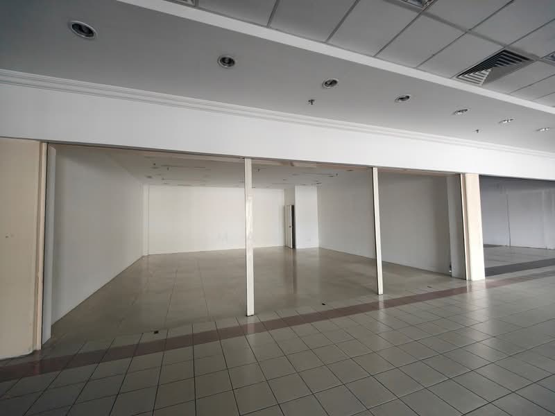Retail Space for Rent in Batu Berendam (Melaka) - May . - Interior - PropertyGuru.com.my
