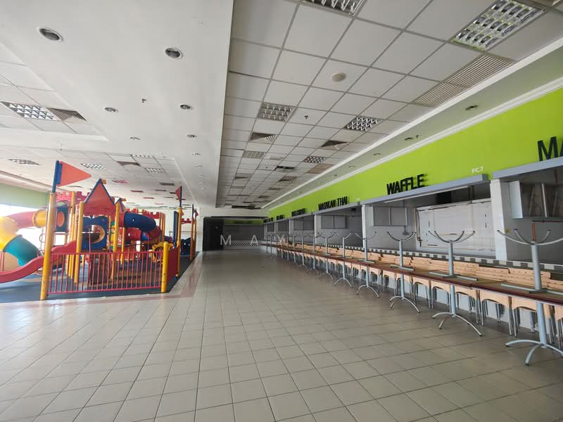 Retail Space for Rent in Batu Berendam (Melaka) - May . - Interior - PropertyGuru.com.my